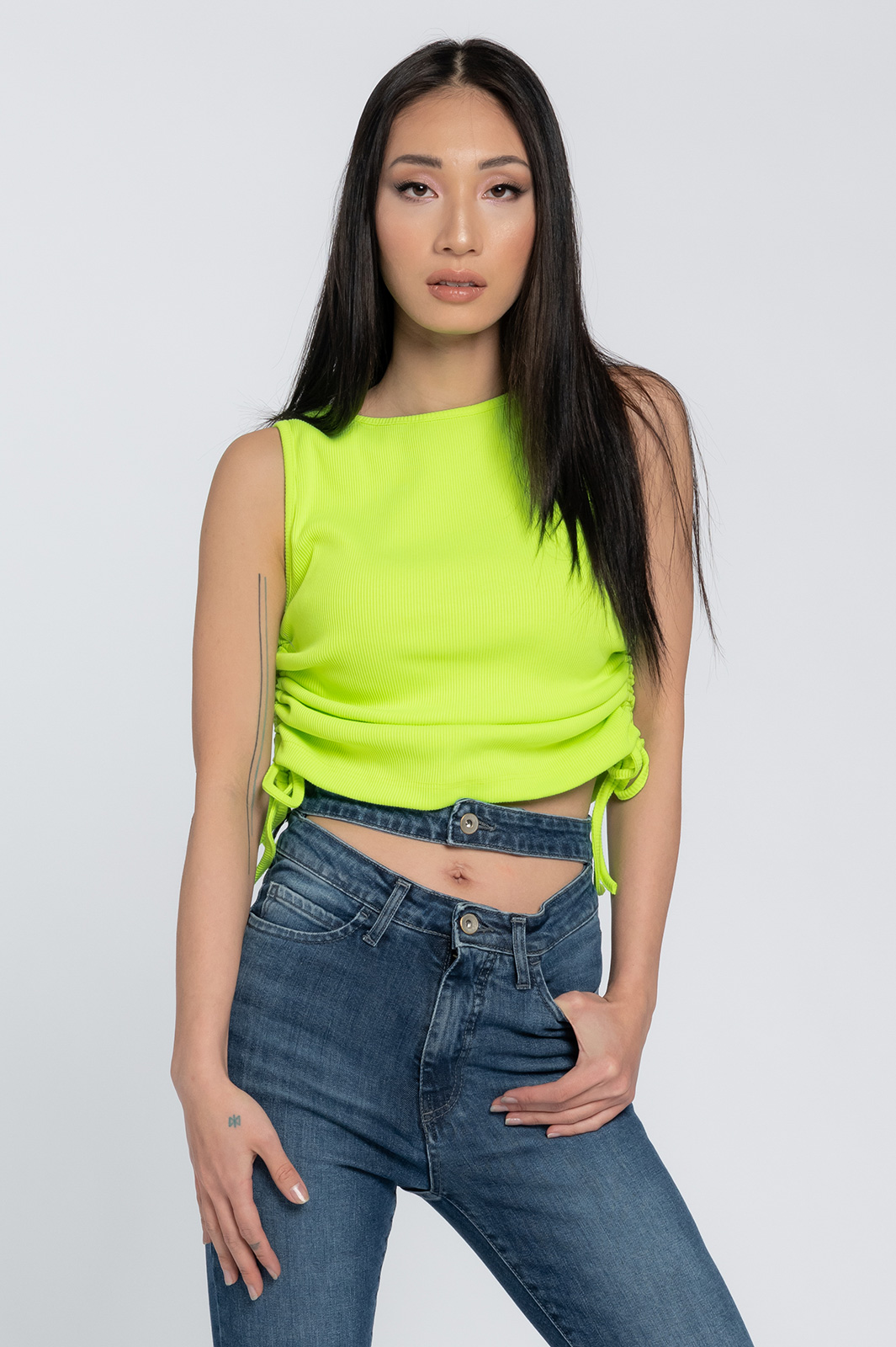 BD312-top-crop-fluo-lime-bwhich-04